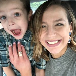 Meet your Posher, Laura